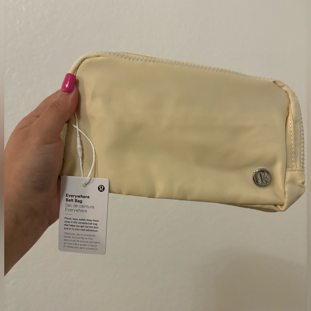 Lululemon Everywhere Belt Bag 1L  NWT